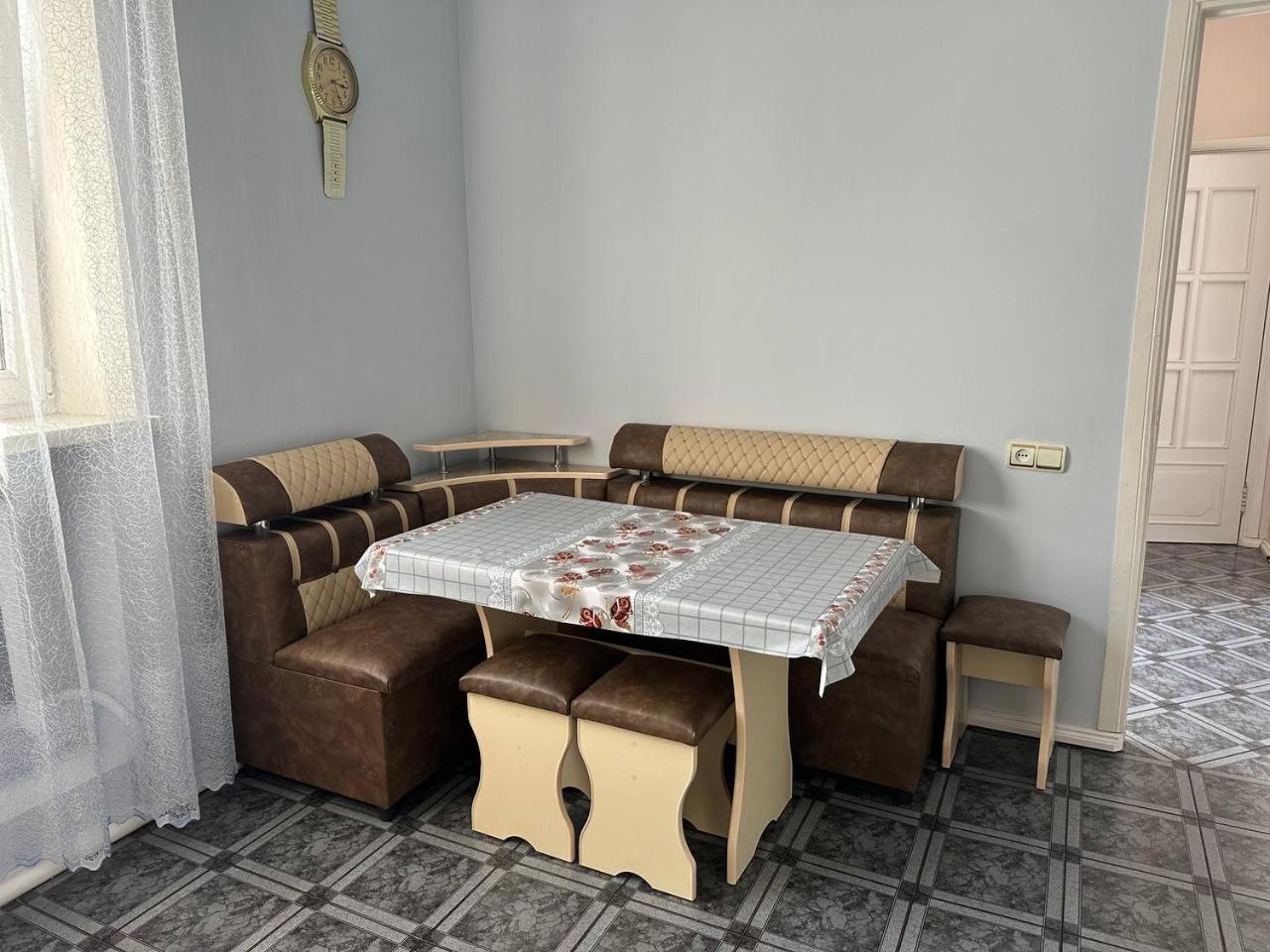 Дом для отпуска Your Getaway Home Ереван Экстерьер фото